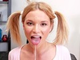 海外金髪尻穴美少女 パイパンマンコ＆アナル完全生ハメ極太デカマラファッキング！　サンプル画像08